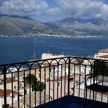 Le Suite Guarinelli B&B Гаета Екстер'єр фото