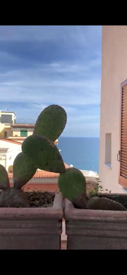 Le Suite Guarinelli B&B Гаета Екстер'єр фото